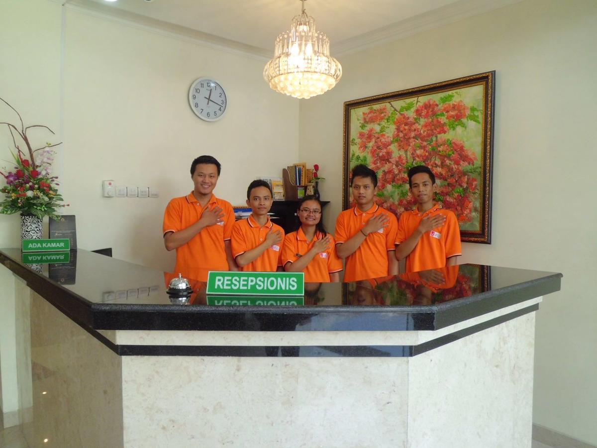 Hotel Vala Pakualaman Экстерьер фото